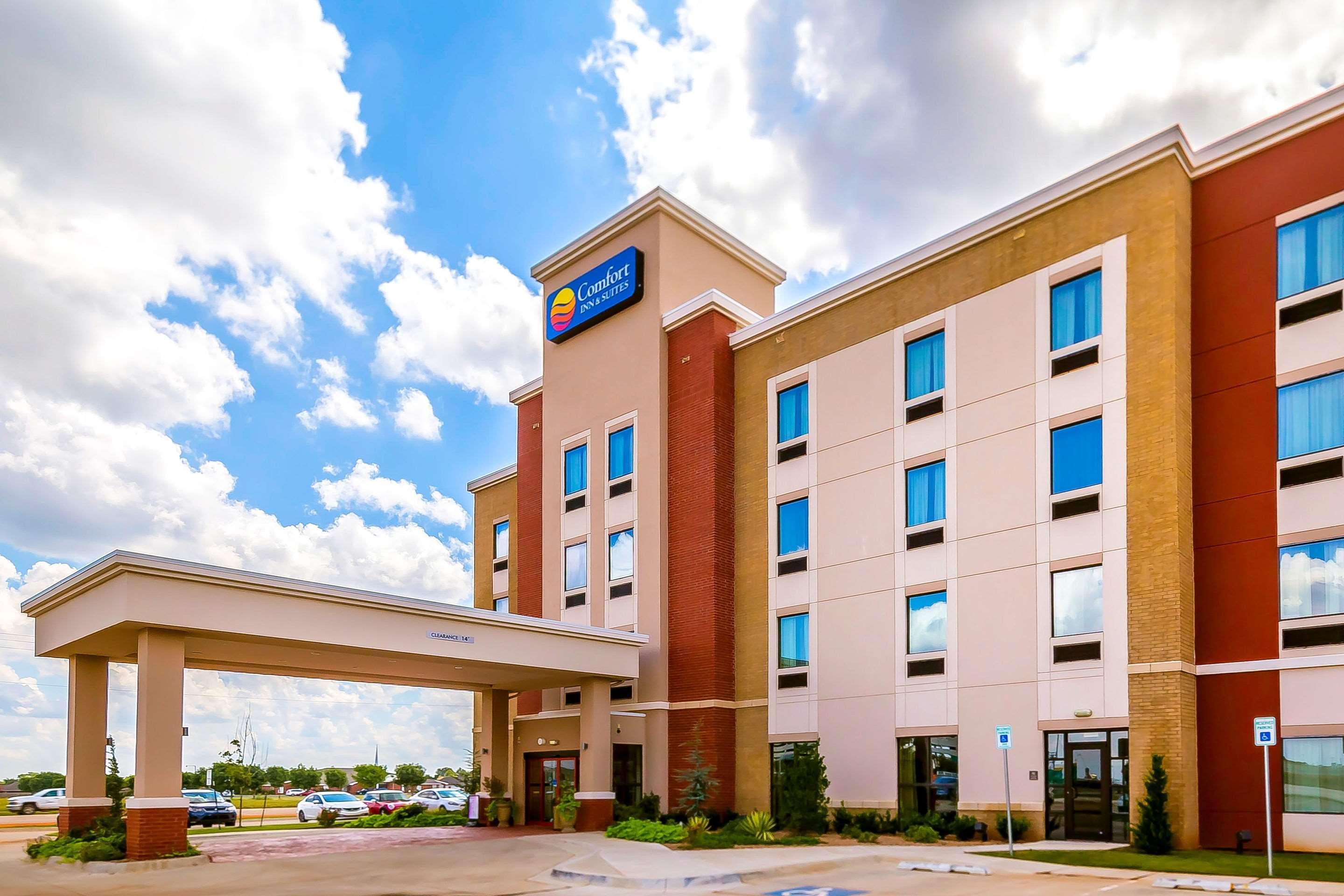 Comfort Inn & Suites Newcastle - Oklahoma City Exterior photo