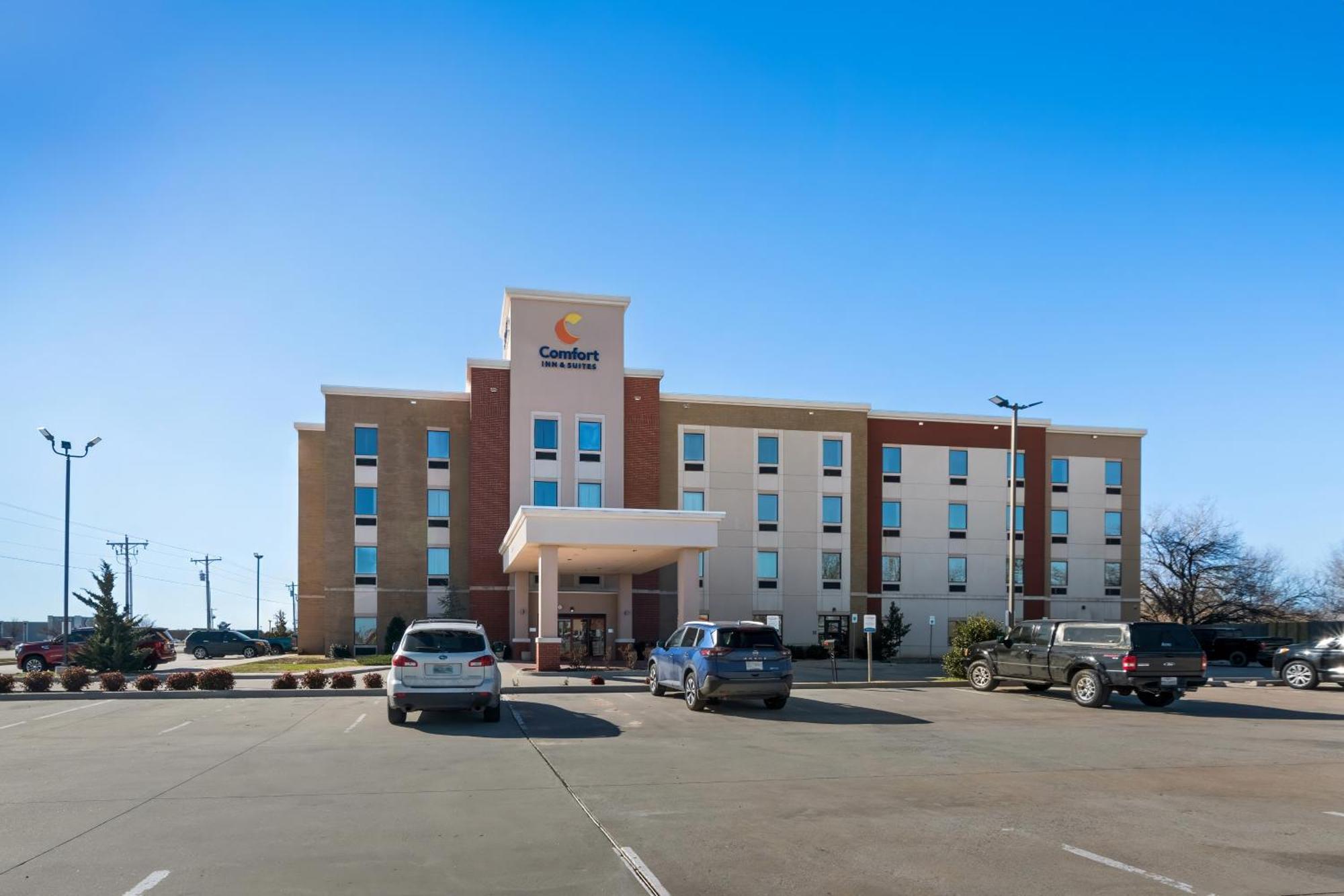 Comfort Inn & Suites Newcastle - Oklahoma City Exterior photo