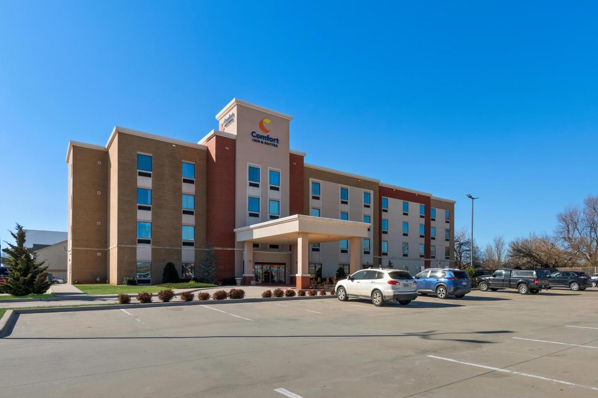 Comfort Inn & Suites Newcastle - Oklahoma City Exterior photo