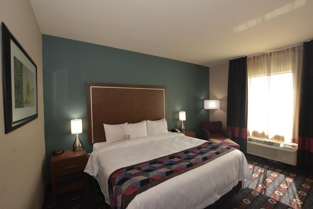 Comfort Inn & Suites Newcastle - Oklahoma City Room photo